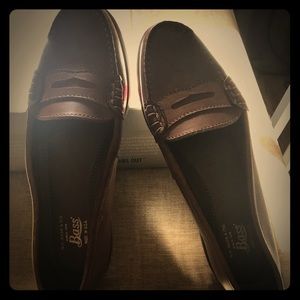 Bass penny loafers
